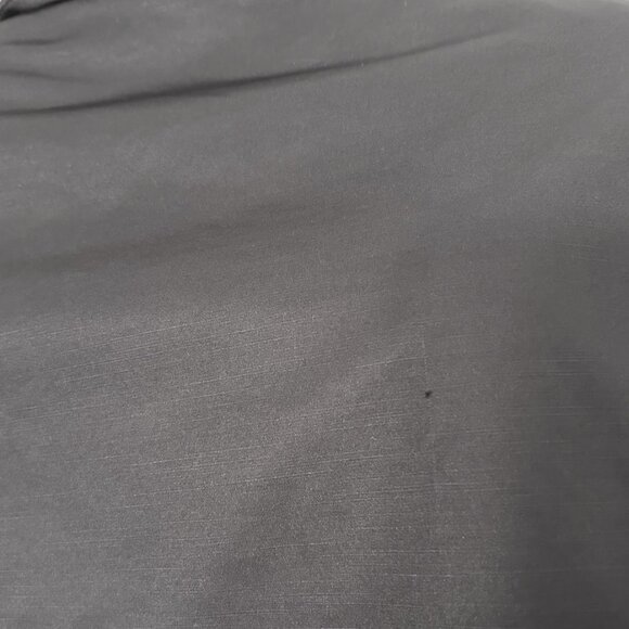 H&M cropped black blazer w ruffle collar and covered buttons - Picture 8 of 15